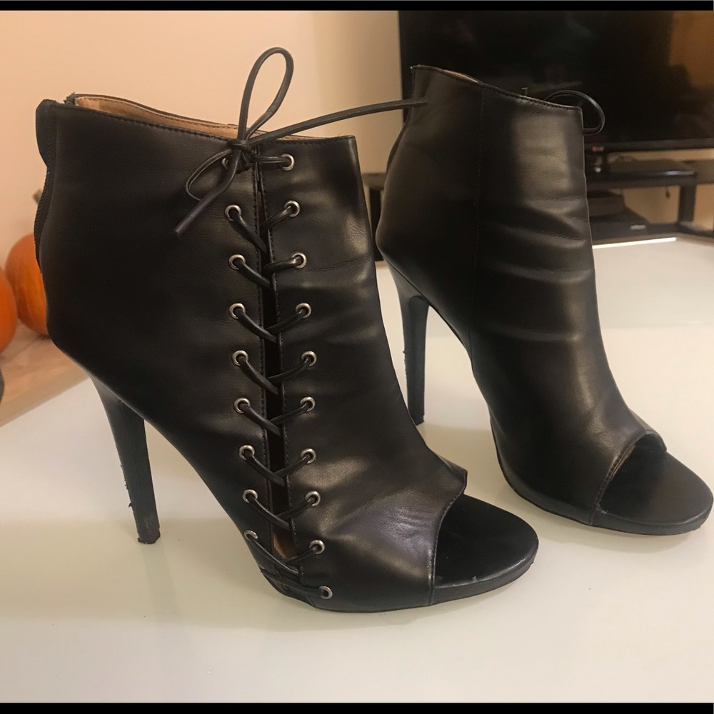 Women's open toed heeled booties